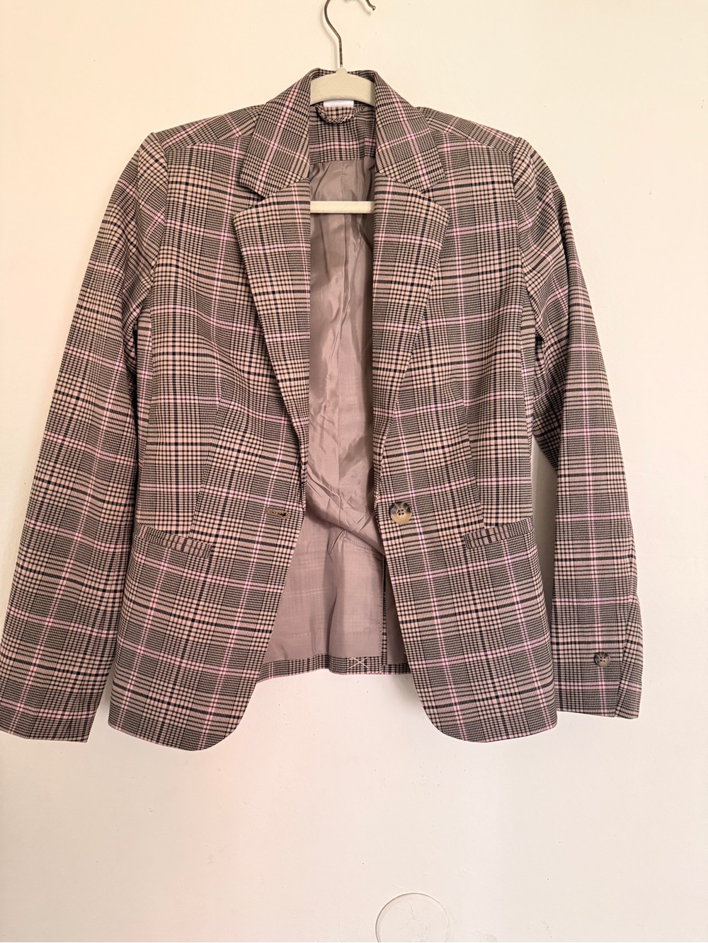 Tailored Women's Plaid Blazer in Gray with Pink Windowpane